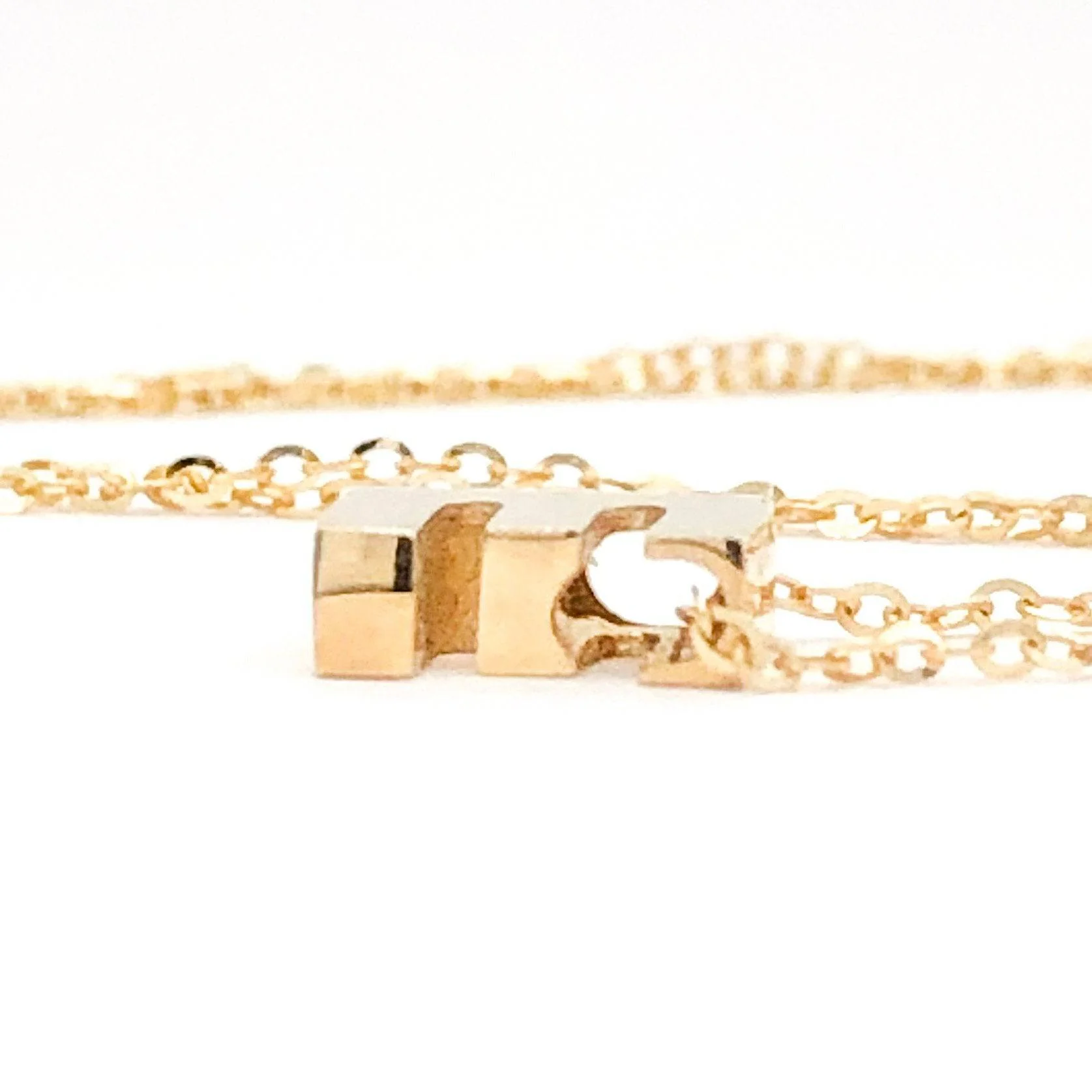 14K Y Gold initial 'E' pendant on a 16" chain with a 2" extender - Image 3