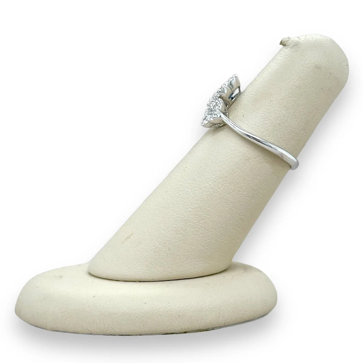 18K W Gold 1.10ctw Sapphire & 0.21ctw G/SI1 Diamond Double Clover Band - Image 3