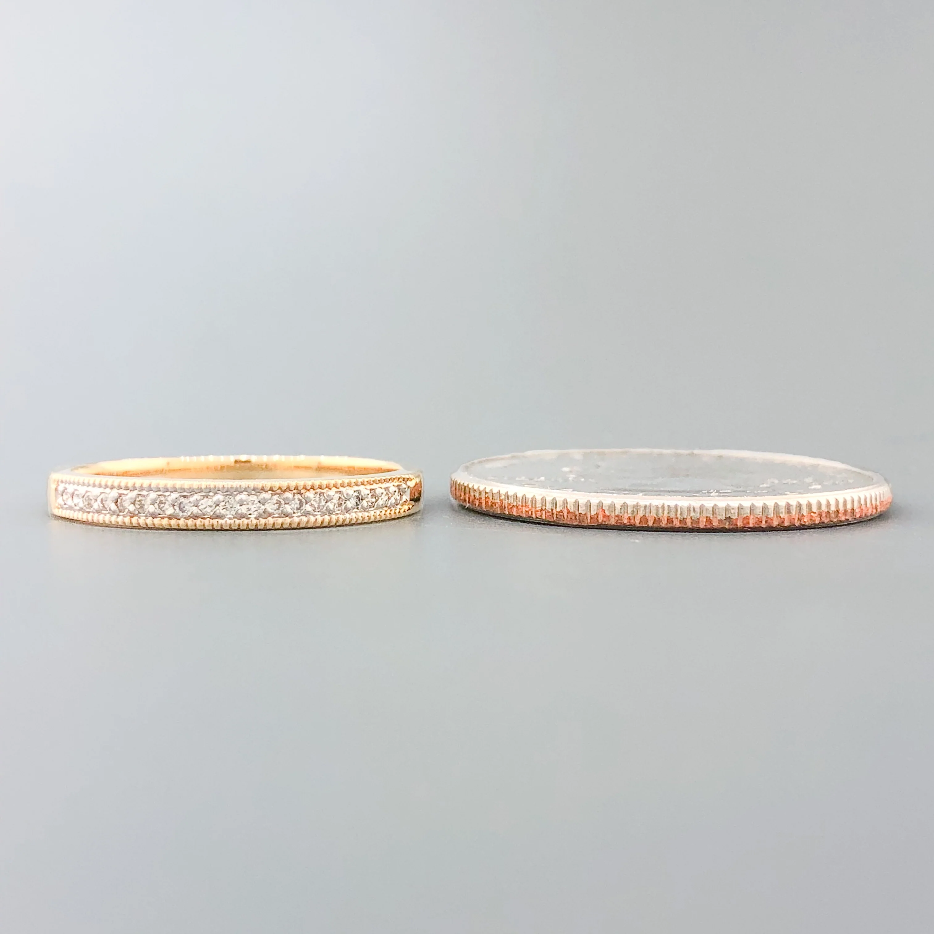 Estate 14K Y Gold 0.10cttw Diamond Milgrain Band - Image 4