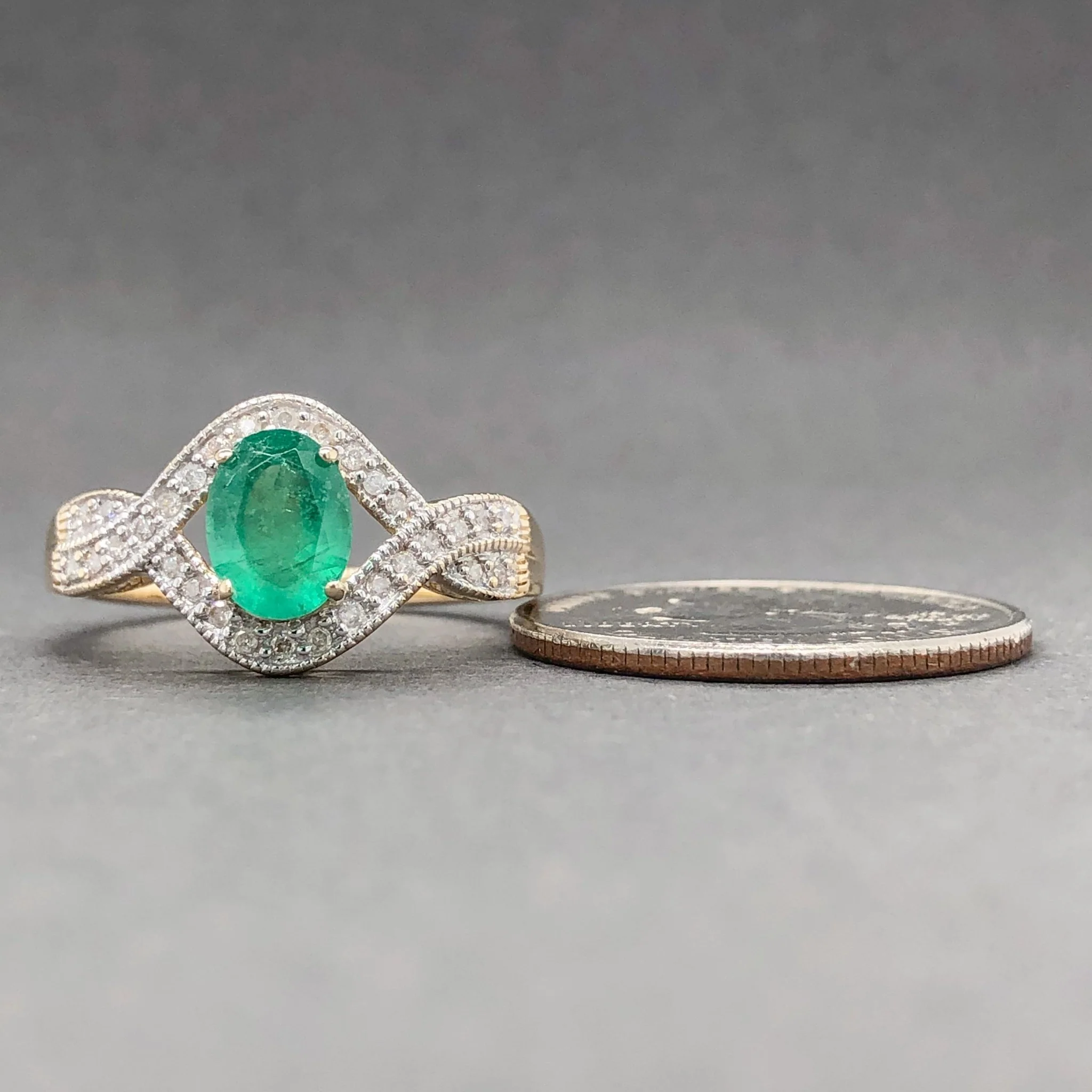 Estate 14K Y Gold 1.10ct Emerald & 0.15ctw H-I/SI2 Diamond Halo Ring - Image 4