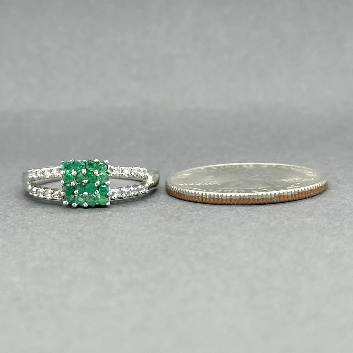 Estate 18K W Gold 0.16ctw Emerald & 0.08ctw Diamond Ring - Image 4