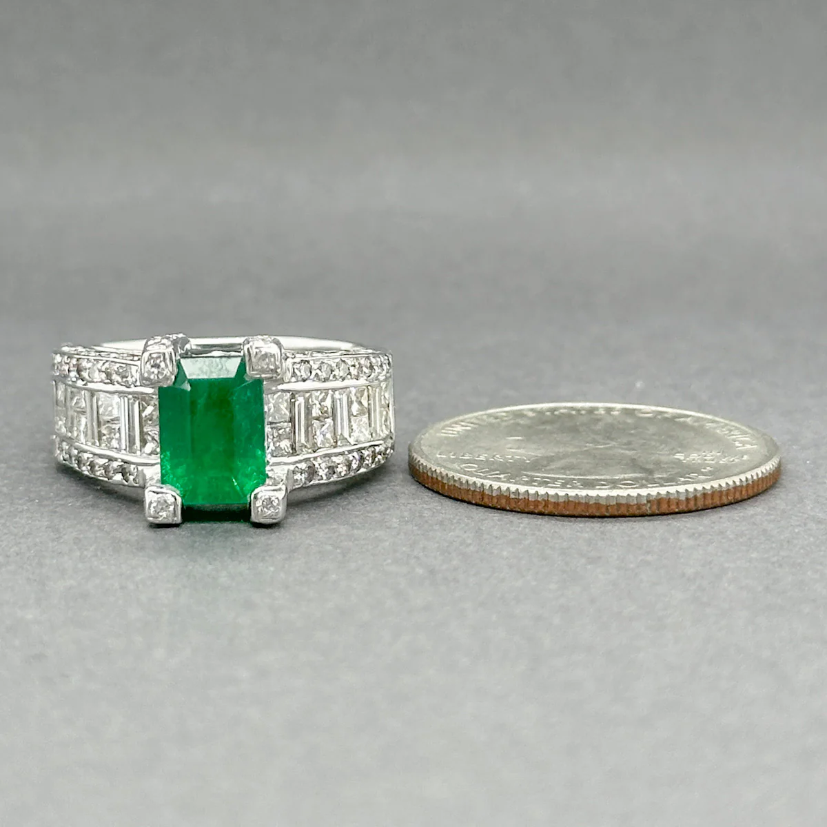 Estate 18K W Gold 1.94ct Emerald & 2.18ctw Diamond Ring - Image 5